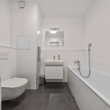 Ac 2 Apartment, Old City, Blumentalska 아파트 *